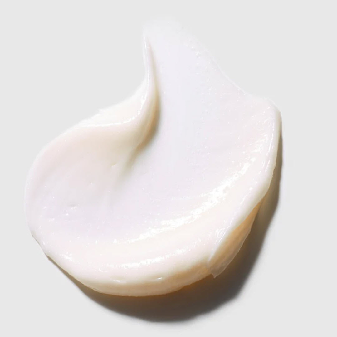 Luzern L'Essentials Micro-Exfoliant Facial Scrub creamy texture swatch