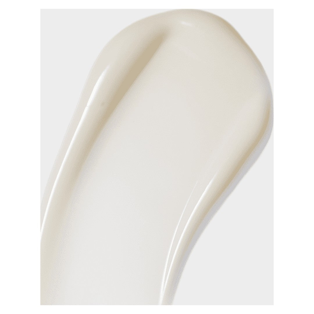 Texture of iS Clinical NeckPerfect Complex, a resurfacing neck and décolleté cream